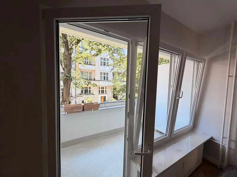 Modernes Wohnen in Wilmersdorf: Helle 3-Zimmer-Wohnung nach Sanierung — photo 1